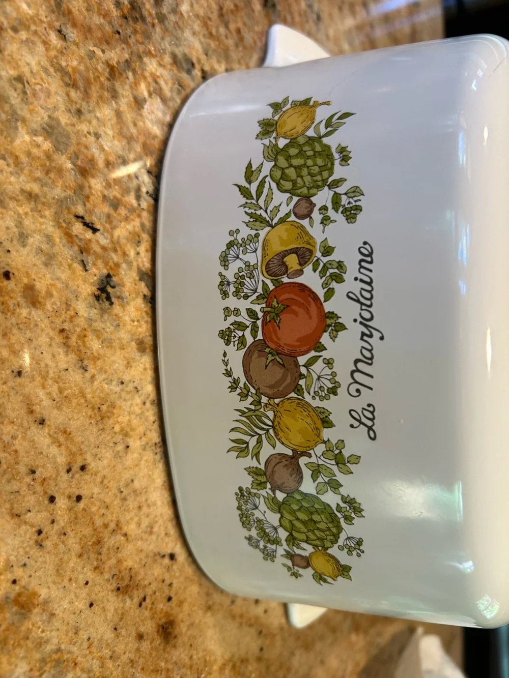 Corningware #A3B 3Liter “La Marjolaine” Spice of Life Casserole w/Pyrex Lid #A9C